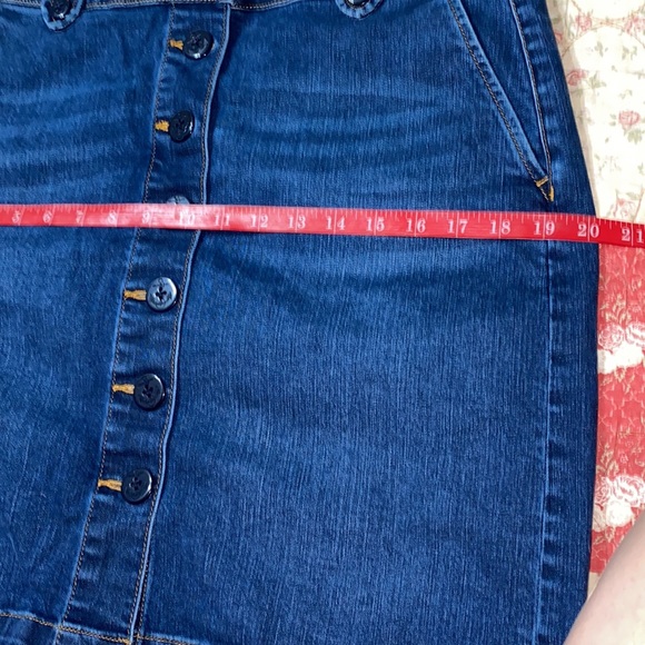 Talbots Anchor Button Skirt - Picture 6 of 7